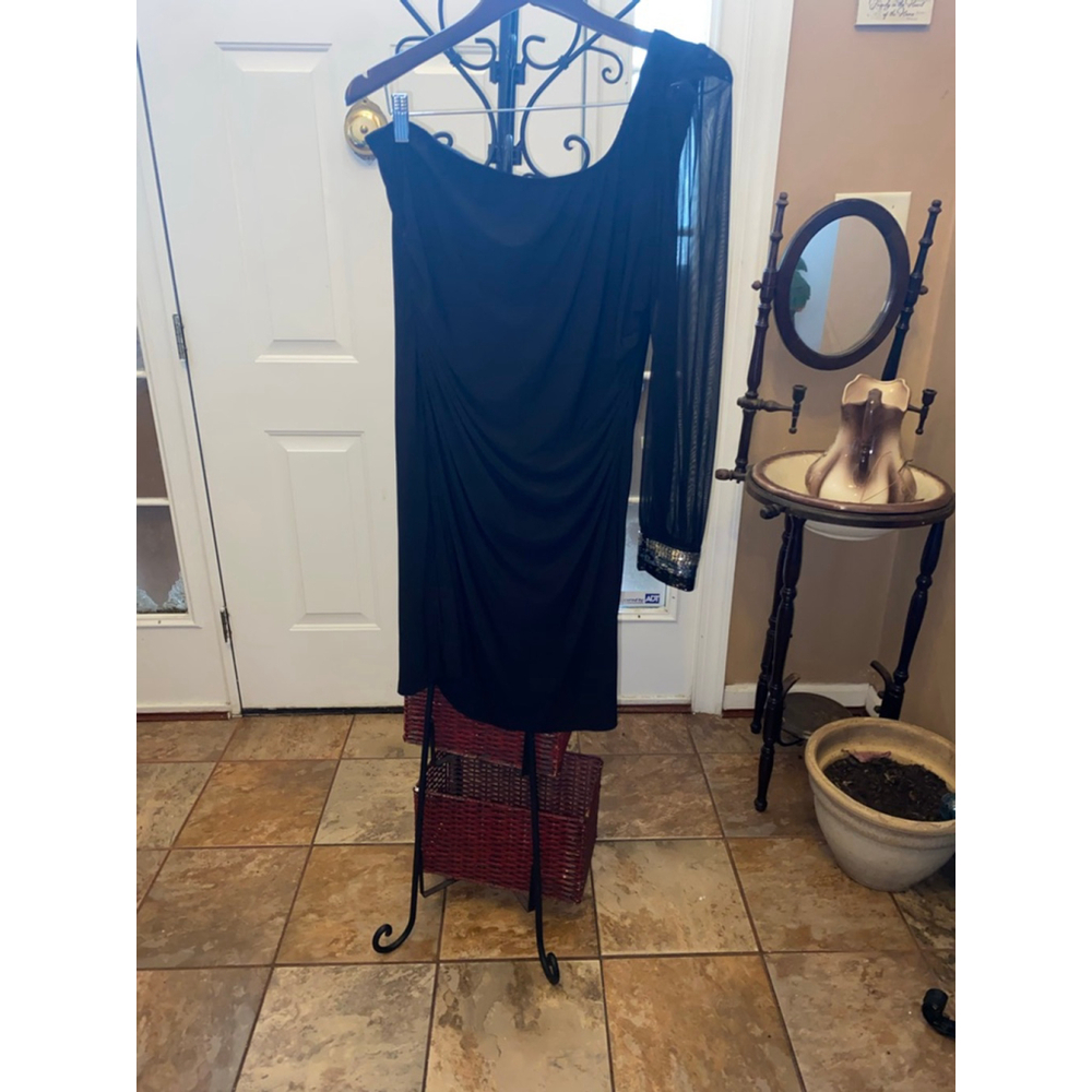 Women's Studio Y Black One Shoulder Dress size XL